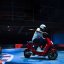 Vektorový regulátor FOC a motor BOSCH vám zajistí okamžité zrychlení. Přední a zadní kotoučové brzdy zajišťují bezpečnou jízdu po celou dobu jízdy.